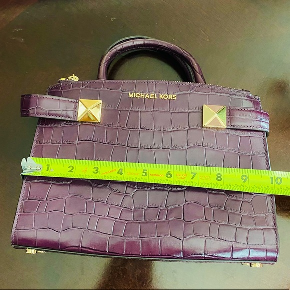 Never used, Michael Kors purse - Picture 6 of 8